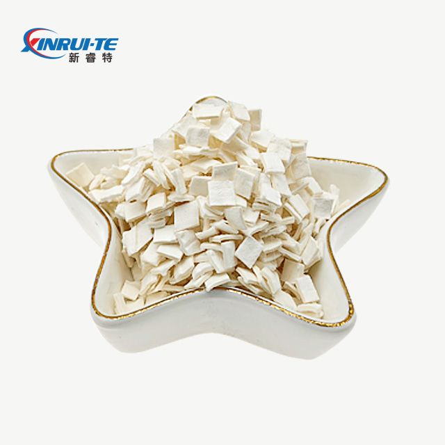 Fibres de cellulose en flocons d'armement en béton pour la construction de la maison de route