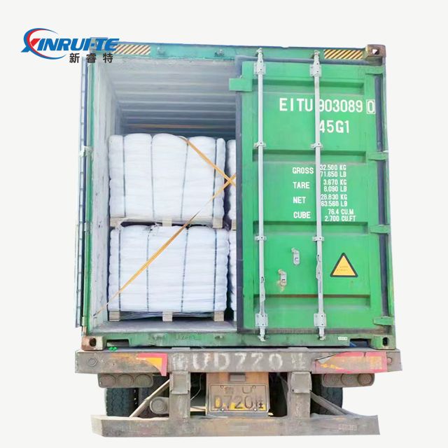 100% Vigin Black Macro Fibres incurvées en polypropylène en relief