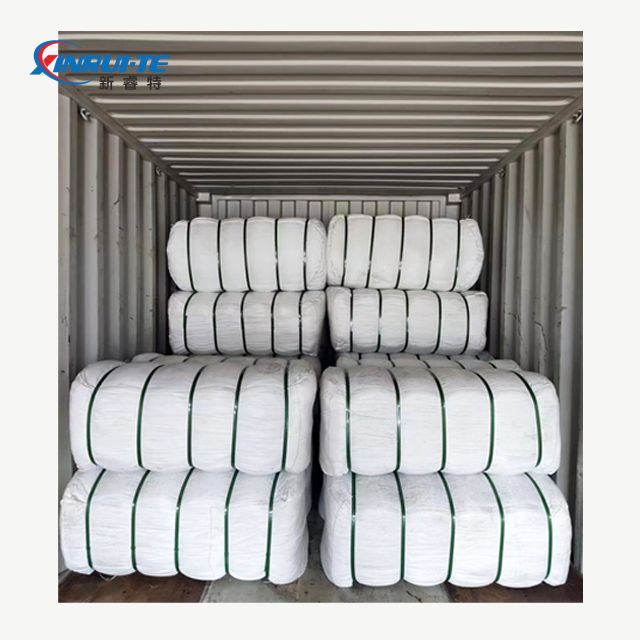 100% Vigin Black Macro Fibres incurvées en polypropylène en relief