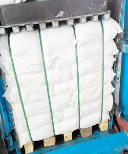 100% Vigin Black Macro Fibres incurvées en polypropylène en relief