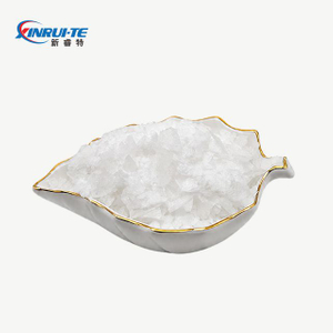 Réducteur d'eau superplastifiant en flocons de polycarboxylate pour SCC